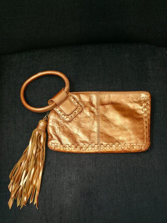 HOBO Handbags - HOBO Sable Distressed Gold Leather Wristlet Wallet